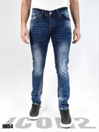 Hombre de Vaqueros del mayorista de ropa ICON2 en Francia