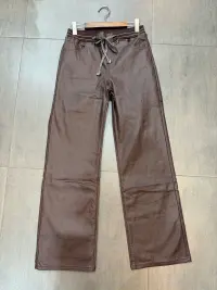 Unisex's Bottoms from clothing wholesaler CDENIM in France