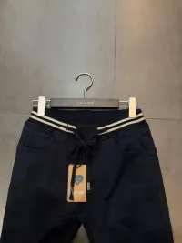 Pantaloni/Gonne per Unisex dal grossista di abbigliamento CDENIM in Francia