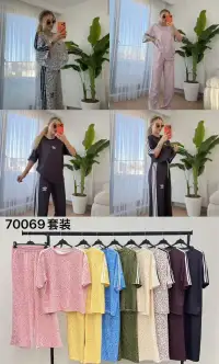 Abbigliamento per Donne dal grossista di abbigliamento vanita (my studio srl) in Italia