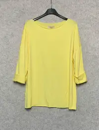 Mujer de Tops del mayorista de ropa vivigroupsas en Italia