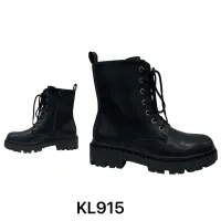 Scarpe per Unisex dal grossista di abbigliamento angelo calzature in Francia