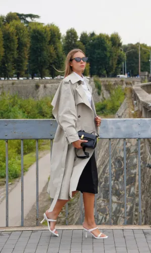 Giacche/Cappotti per Donne dal grossista di abbigliamento Luisa Fashion S.R.L. in Italia