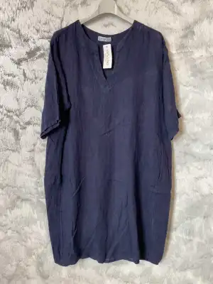 HomemTops de distribuidor de roupas Royal fashion srls em Itália