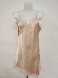 Intimo per Donne dal grossista di abbigliamento Tamia in Italia