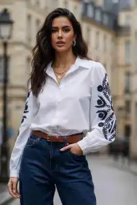 Women's Tops from clothing wholesaler Suzzy&Milly in France