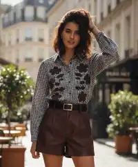 Women's Tops from clothing wholesaler Suzzy&Milly in France