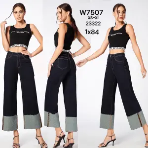 Mujer de Vaqueros del mayorista de ropa Tony Ingrosso donna en Italia