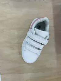 Babies and kids's Shoes from clothing wholesaler Mingdian scarpe in Italy