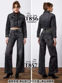 Mujer de Vaqueros del mayorista de ropa Isa Moda 宏远贸易 en Italia