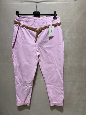 MulherCalças/Saia de distribuidor de roupas Anne &Co em França