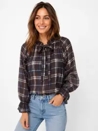 Top/Maglie per Donne dal grossista di abbigliamento Latino in Francia