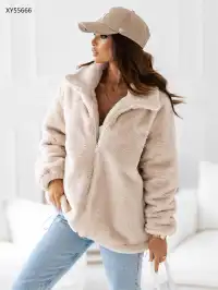 Vêtements d'extérieur pour Femmes  du grossiste en vêtements YISHUN en Italie