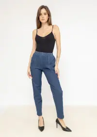 Jeans per Donne dal grossista di abbigliamento MELILA in Francia