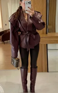 Vêtements d'extérieur pour Femmes  du grossiste en vêtements Cina Fashion en Italie