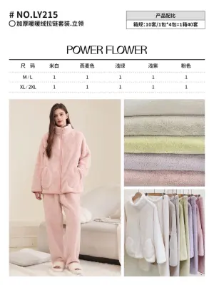 Women's Outerwear from clothing wholesaler 天天贸易FASHION INTIMO in Italy